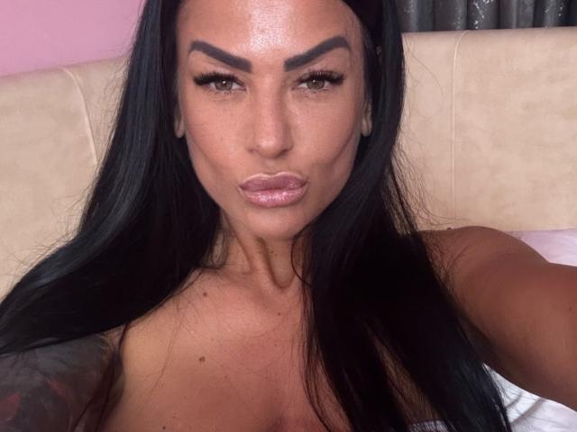 AndraD - Live porn &amp; sex cam - 28017755