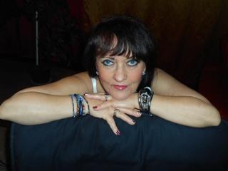 CindyCreamy - Live sexy with a European Mature 