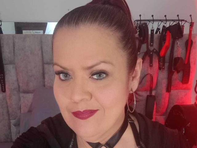 VanesaMoka - Sexe cam en vivo - 28022225