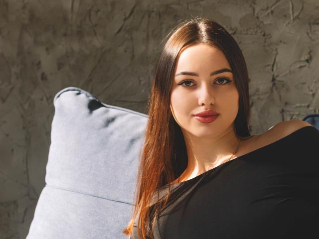 ChristinaBliss - Live sexe cam - 28022786