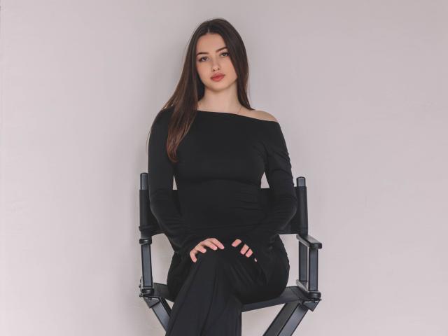 ChristinaBliss - Live porn &amp; sex cam - 28022825