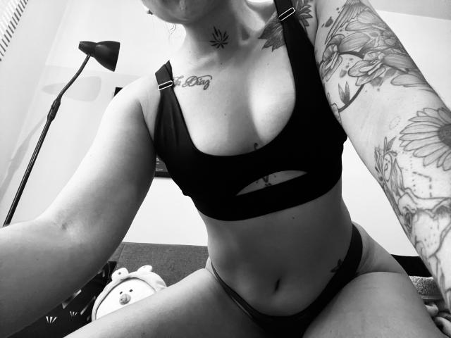 SujannaVarma - Sexe cam en vivo - 28022876