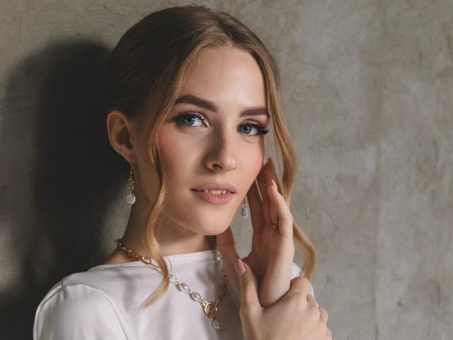 EvaDaly - Live porn &amp; sex cam - 28022972