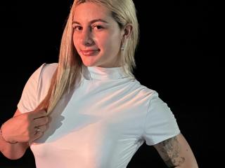 AtheneaRossi - Live porn &amp; sex cam - 28024553