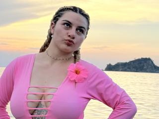 AtheneaRossi - Live porn &amp; sex cam - 28024598