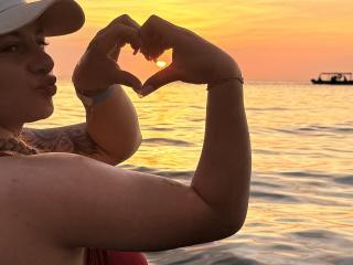 AtheneaRossi - Live sex cam - 28024727