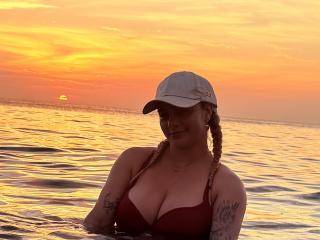 AtheneaRossi - Live sex cam - 28024739