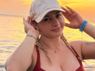 AtheneaRossi - Live sex cam - 28024823
