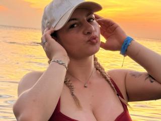 AtheneaRossi - Live sex cam - 28024826