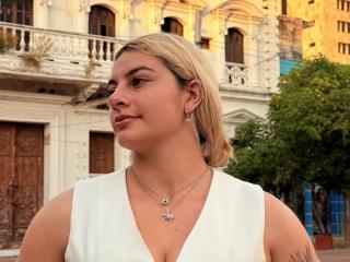 AtheneaRossi - Live sex cam - 28024934