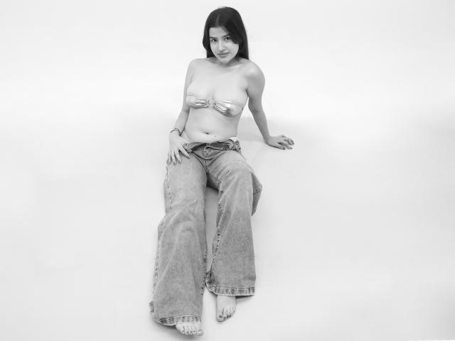 IrisBlair - Sexe cam en vivo - 28026299