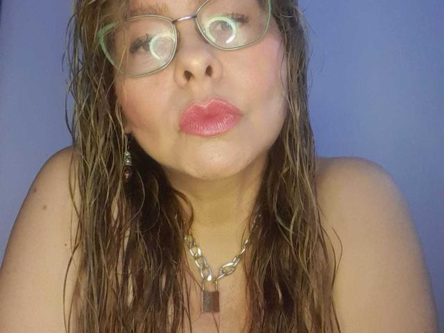 MiaAmoretti - сексуальная веб-камера в реальном времени - 28028723