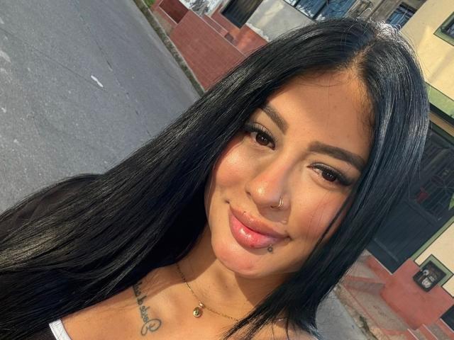 TaraMeyer - Live sex cam - 28034786