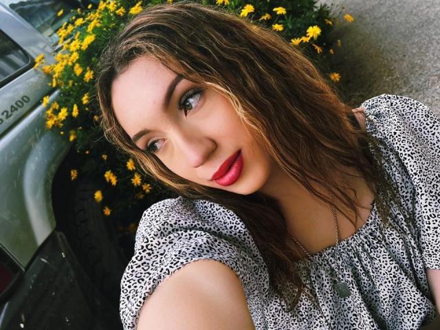 LindaHotx - Live porn &amp; sex cam - 28035008