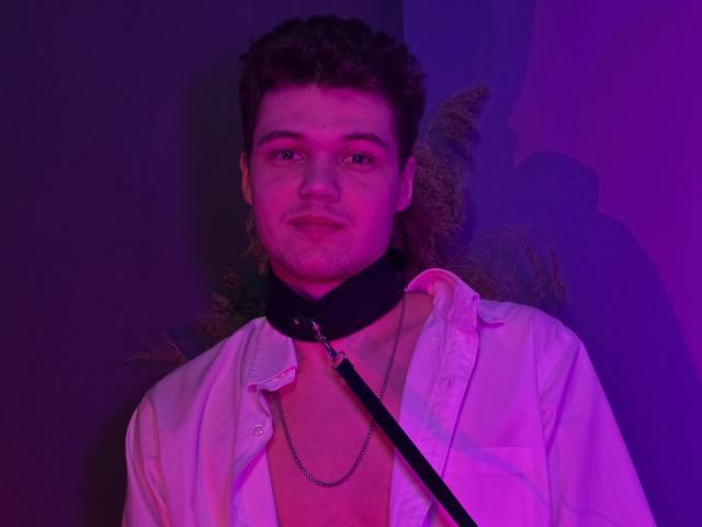 LucasLong - Sexe cam en vivo - 28037936