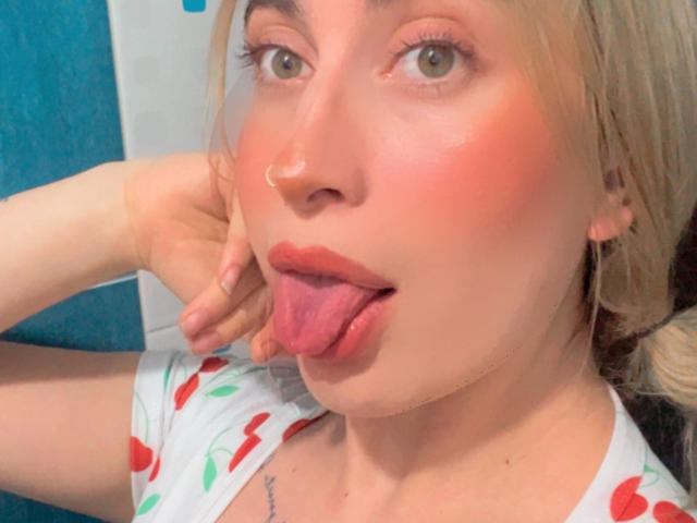 SammyViolet - Live Sex Cam - 28039469