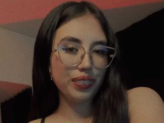 MiaDiiaz - Live porn &amp; sex cam - 28045709