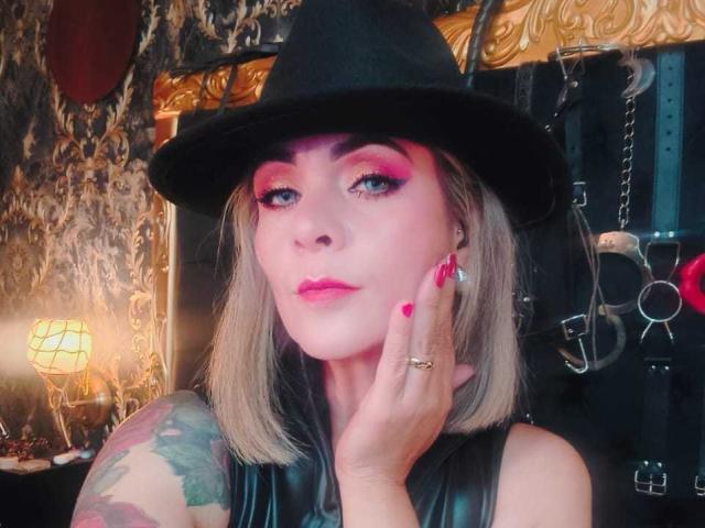 VictoriiaGray - פורנו בשידור חי ומצלמת סקס - 28046570