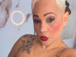 GianellaCox - Live sex cam - 28049549