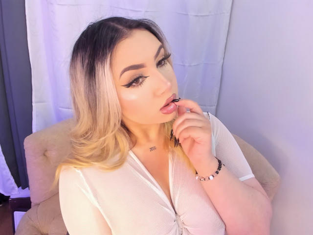 MelissaLust - Live porn &amp; sex cam - 28055207