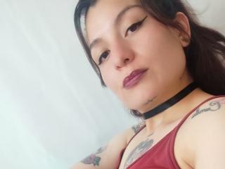 ElizabethDoom - Live sex cam - 28055621