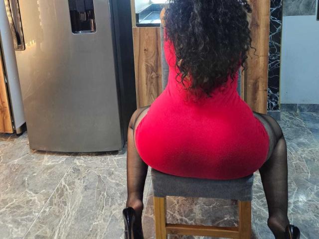 NaomyHott69 - Live sex cam - 28056221