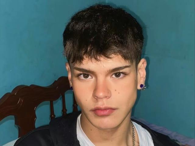 KevinMiet - Live sex cam - 28062191