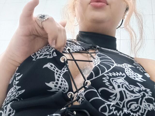 BelleVivienne69 - Live porn &amp; sex cam - 28063079