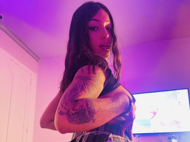 KatianPierce - Live Sex Cam - 28064630