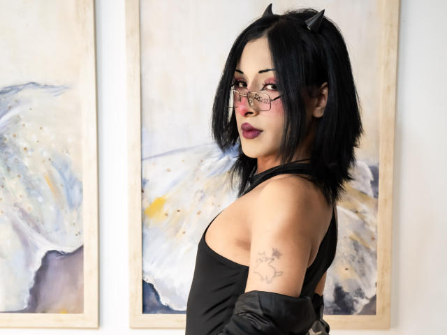 NoemiSky - Live Sex Cam - 28065428