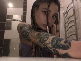 HotCaramelsDuo - Live Sex Cam - 28068872