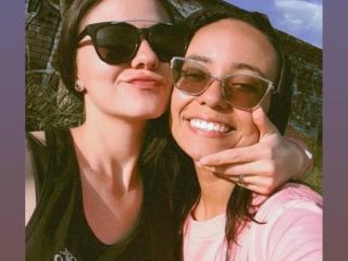 EmillyAndJade - Live porn &amp; sex cam - 28069301