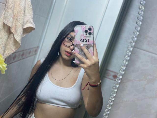ZoeCastelli - Live porn &amp; sex cam - 28069307