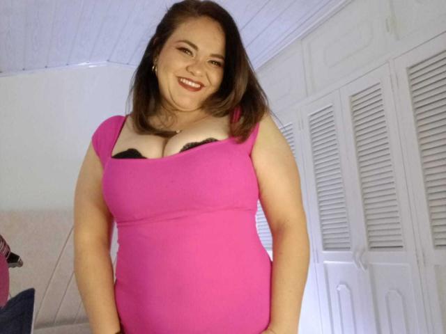 NatashaBlade - Live sex cam - 28070522