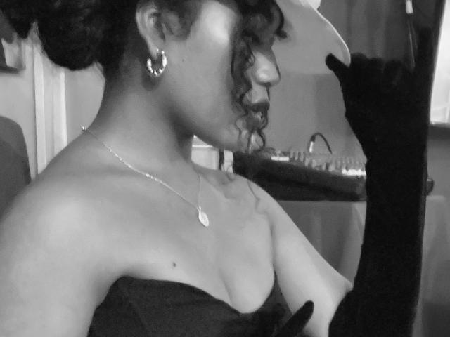 SophieSonyas - Sexe cam en vivo - 28074248