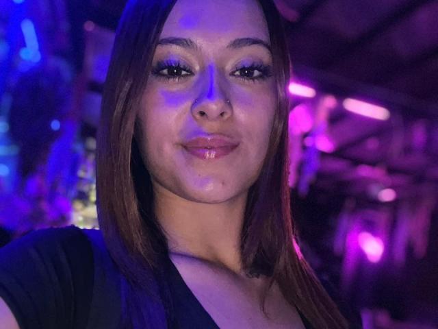 DamiAmbani - Live sex cam - 28075418