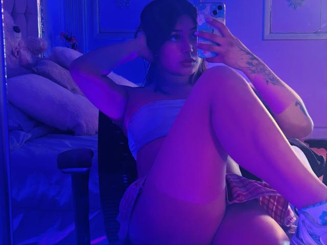 KatianPierce - Live porn &amp; sex cam - 28075610