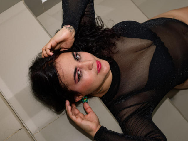 KathyFlores - Live sex cam - 28083185