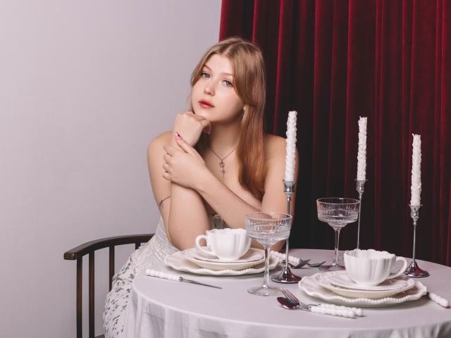 StellaLane - Live sex cam - 28090301