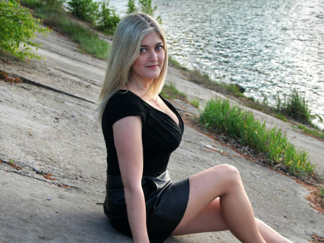 HelenUnique - Camera khiêu dâm &amp; quyến rũ trực tiếp - 28090760