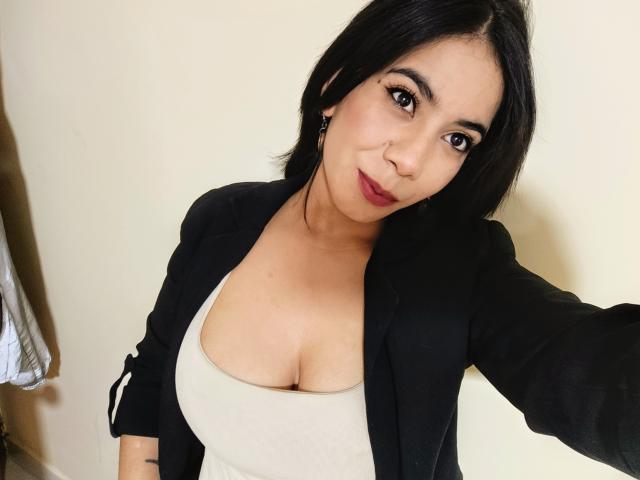 IvonnyJackson - Live Sex Cam - 28094483