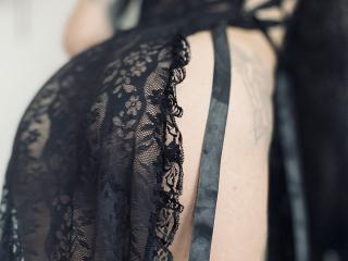 DaneeSoHot - Live Sex Cam - 28095170