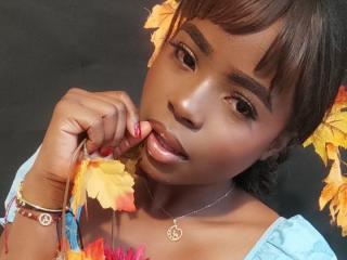 LindaBird - Live Sex Cam - 28101494