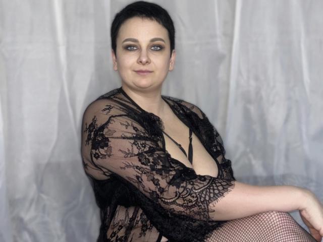 CelinaGinny - Live sex cam - 28102730