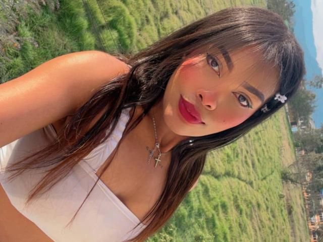 LexieBloom - Live sex cam - 28106399