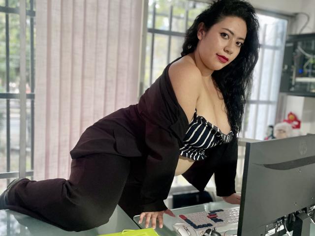 ErikaFox - Live sex cam - 28111796