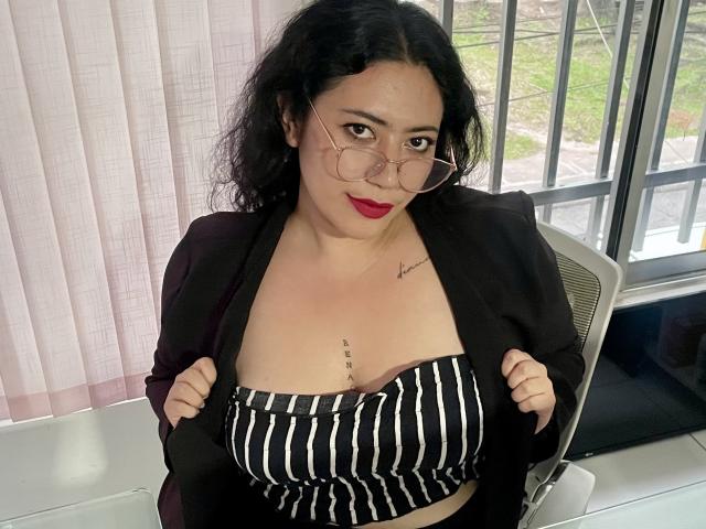 ErikaFox - Sexe cam en vivo - 28111805