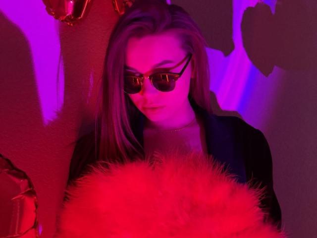 Niferttiti - Live sexe cam - 28118672