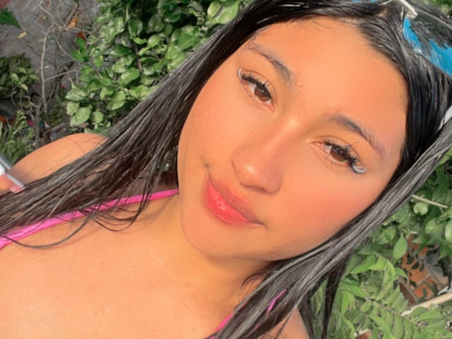 AbrilLuxurie - Live sex cam - 28118810