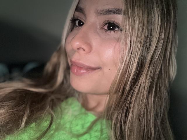 AmaraRicci - Live sex cam - 28123316